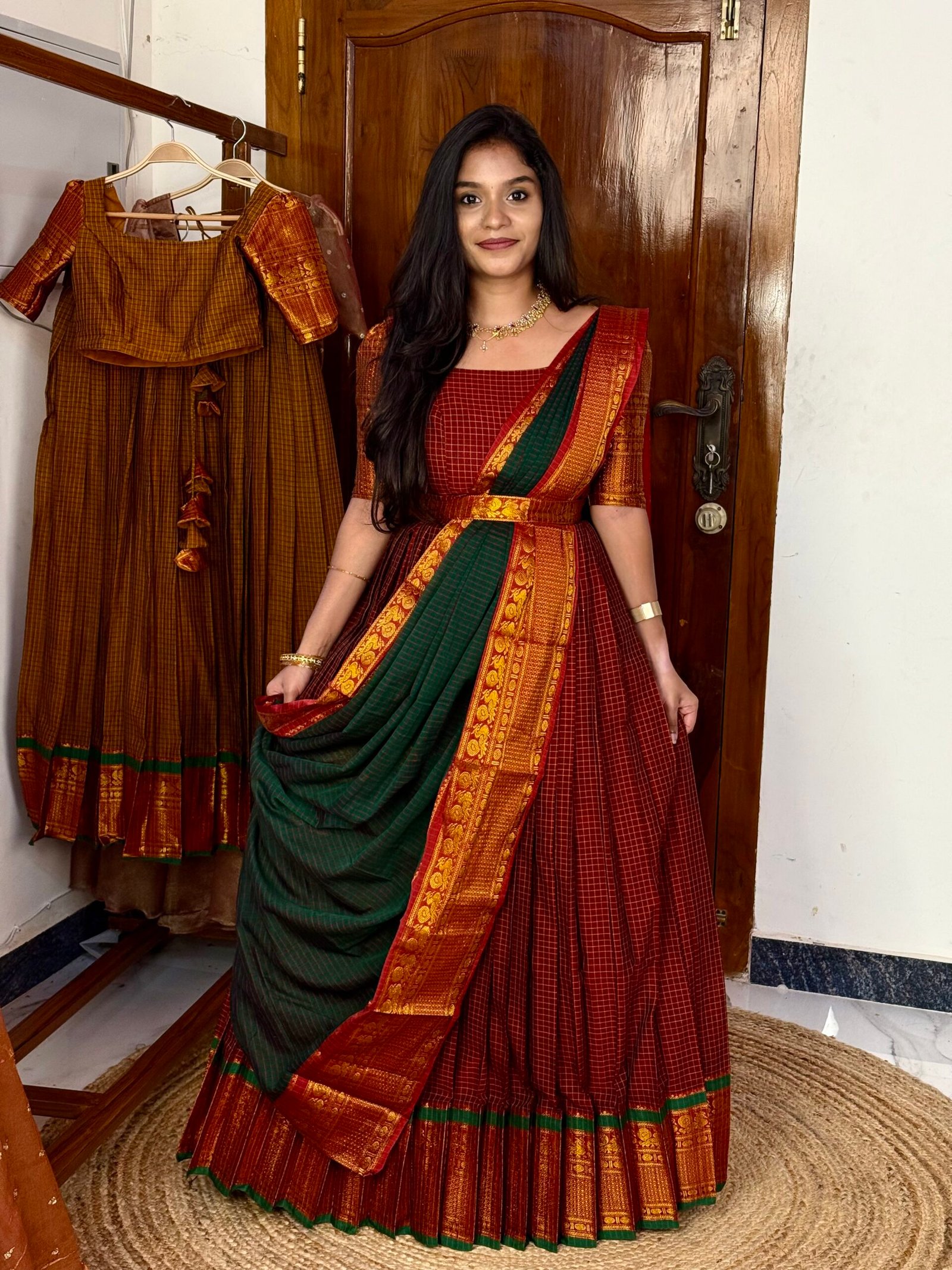 Karigai Checks Hallf saree -  Maroon And Dark Green