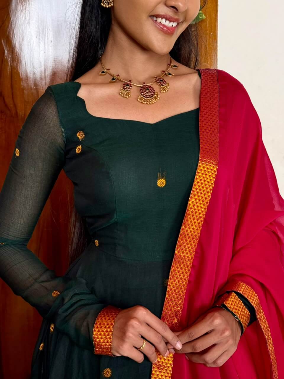 Dark green ranipink Thogai anarkali