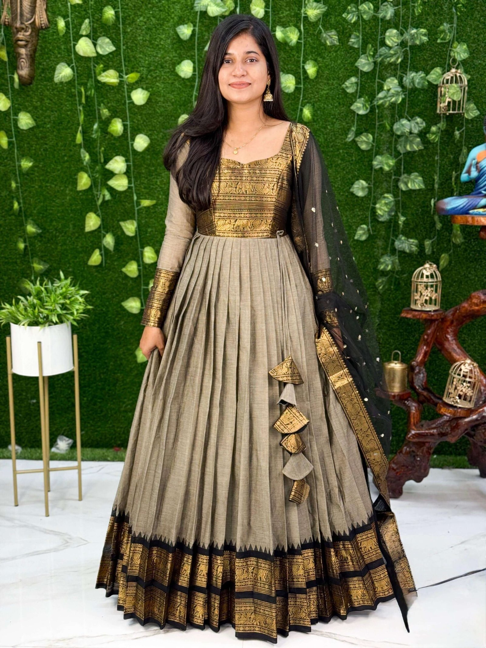 MAYIL - Grey & Black (Maxi)