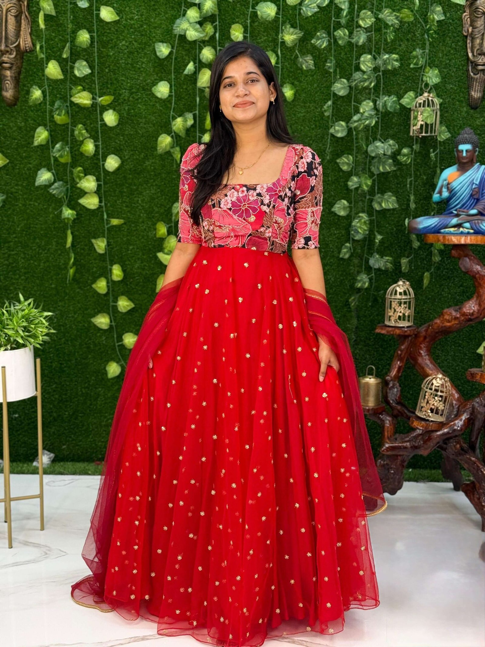 STUNNER - Red (Maxi)