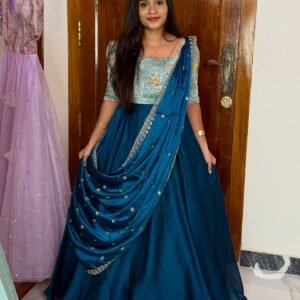 STUNNING COLLECTIONS - BLUE (Maxi)