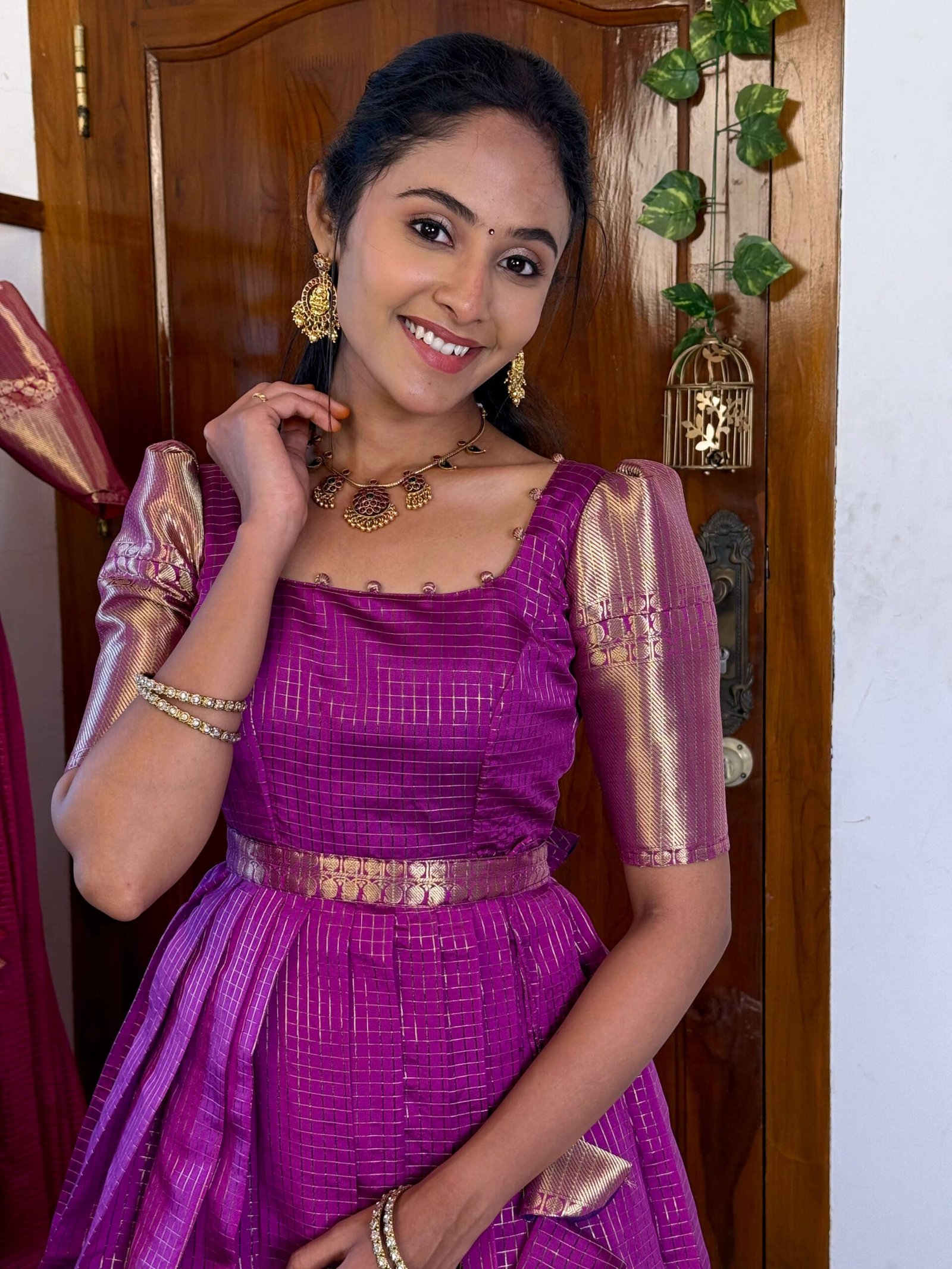 Zari Kattam Magenta - SC008 - Image 3